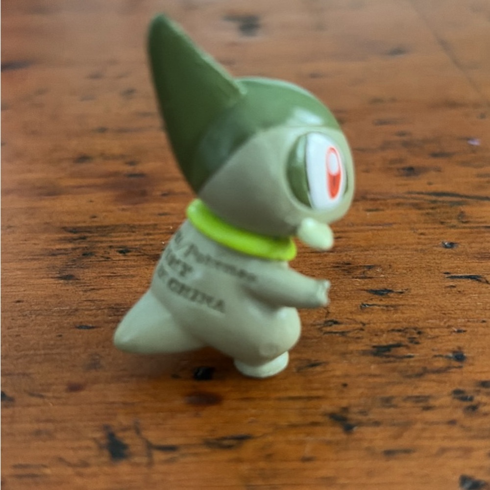 Axew Pokemon Moncolle PVC Figure Tomy Japan Monster Collection Kibago - Picture 4 of 5